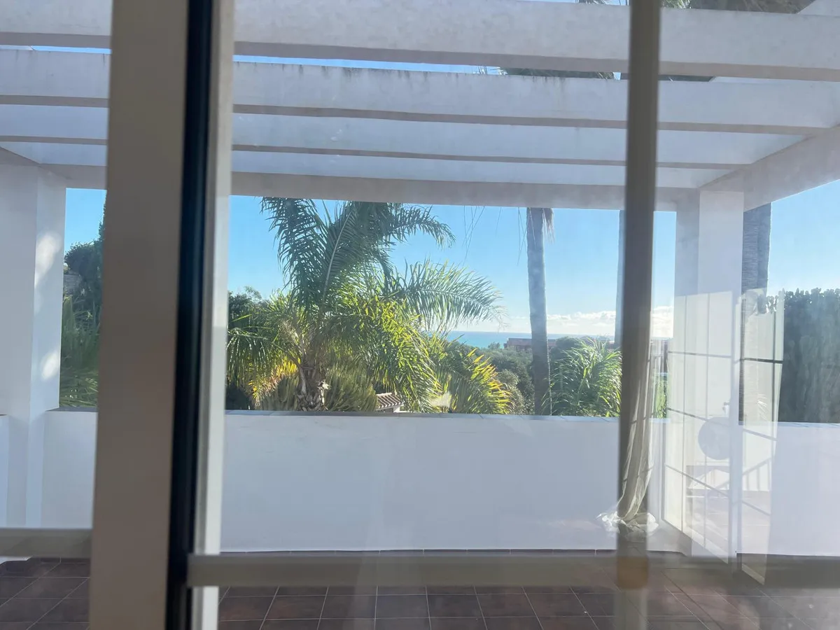 b91d8f4a-cb5b-4697-89d3-6b0e36660f35