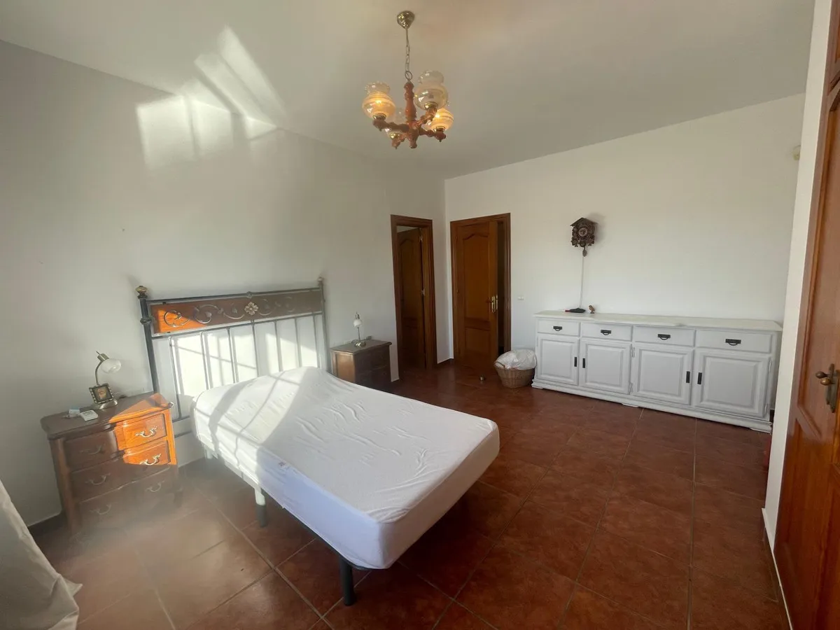 d9967df9-0364-40c7-b9b2-35ad07aef98c