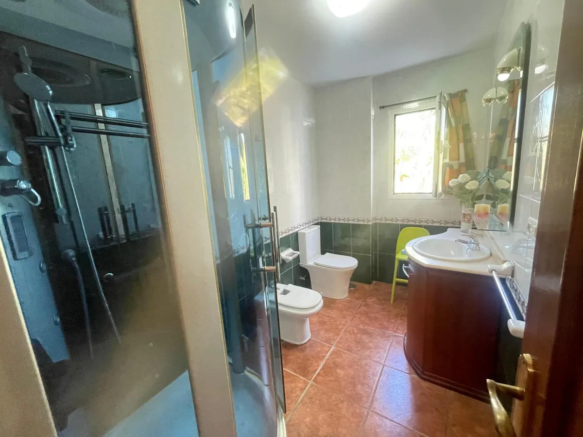 dd6f9fe5-ec07-47bc-b804-9045c1f98677