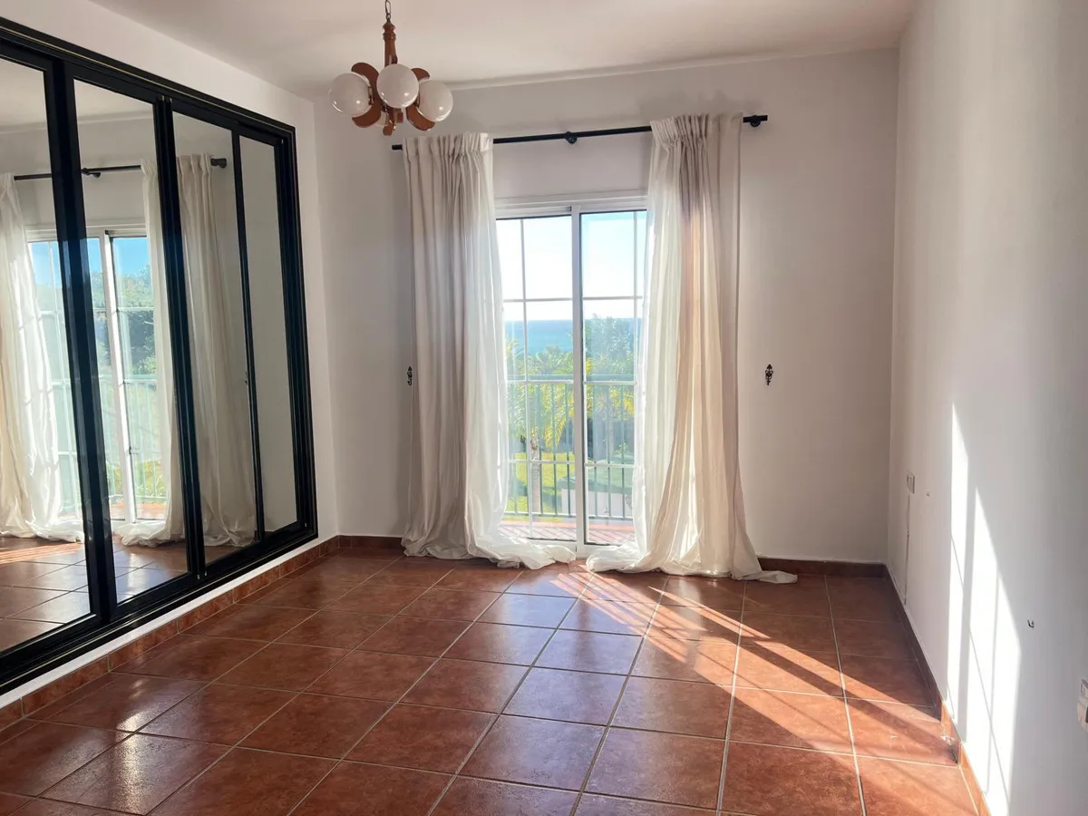 e1f399d3-9753-40be-8ecf-f8e0ca049751