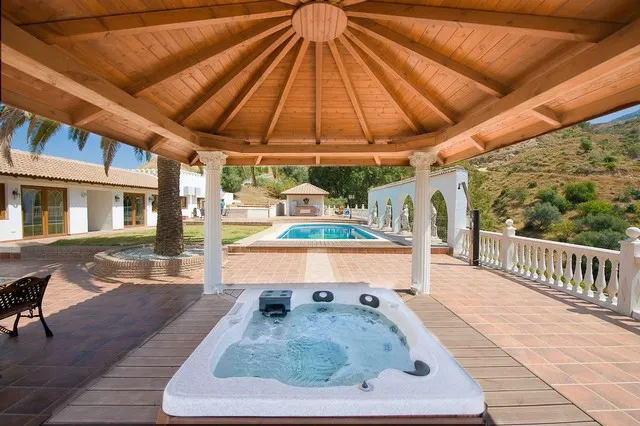 3541c2b8-00fc-432f-b55f-9f6aa94a8458