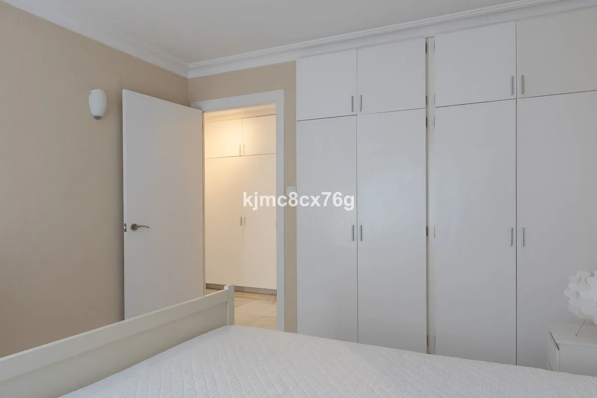 bd374458-40ba-4fc3-8931-868715ad9170