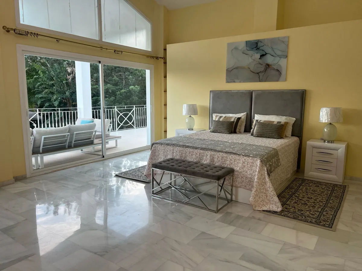 56fd2874-d35a-4d6b-a4a9-63e9c0d8ee2d