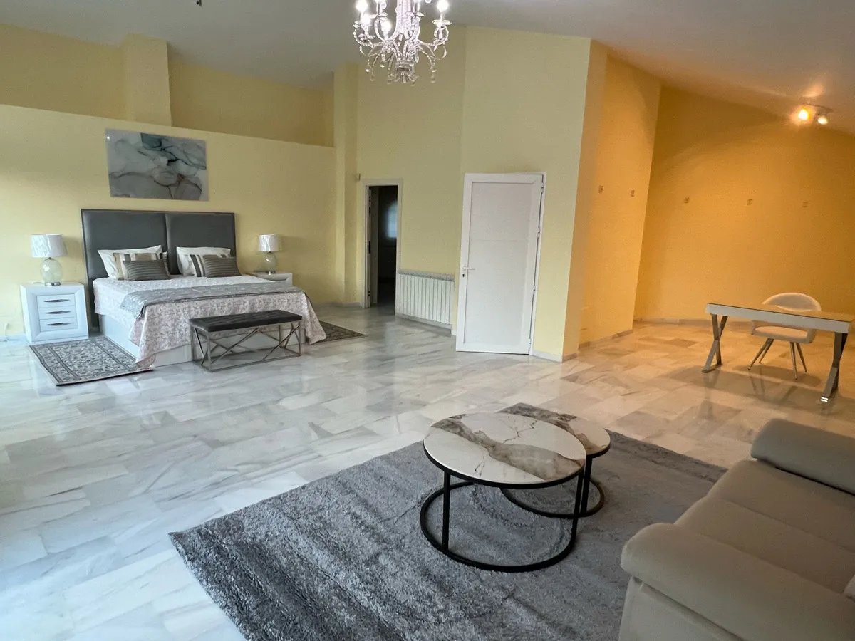 76fe9de0-5878-4f04-87a4-d2b0090190cf