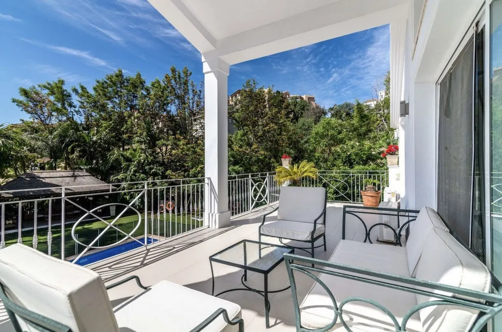 8b5ac9de-dce6-4331-9c27-ddf464cac0c7