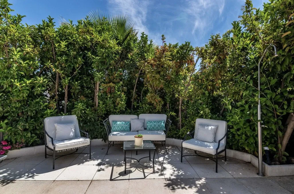 8cd4e6ad-c051-4d48-93a3-ffd36b3a6f2e