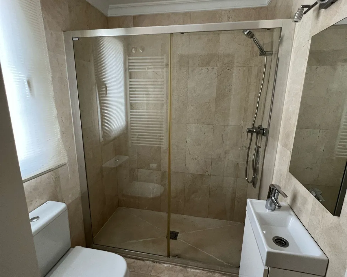 8e40b983-8a2d-4e30-b6db-2c406b28efd5