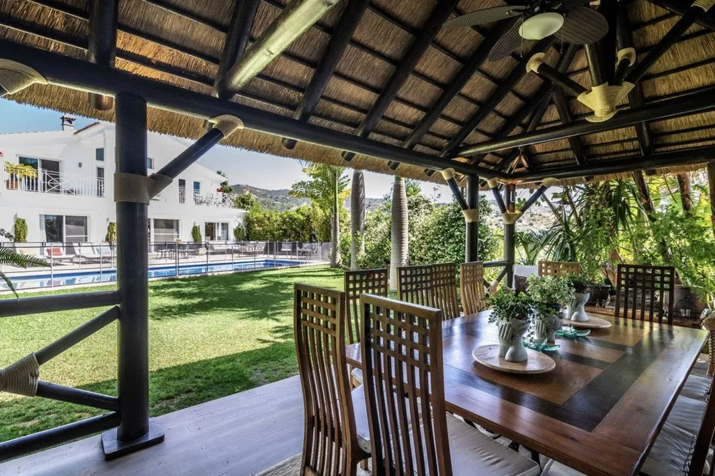 f64f0e6d-e40d-4f72-a1a4-333af1222df0