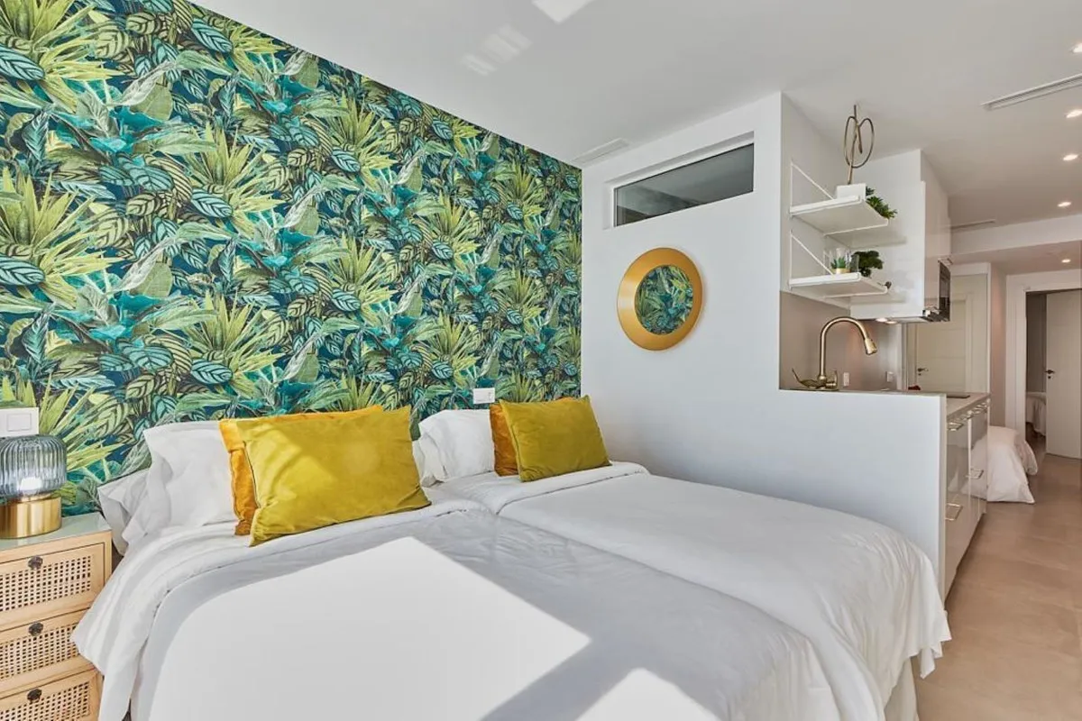 61ce067a-913f-4119-8576-2f4472bdbe73