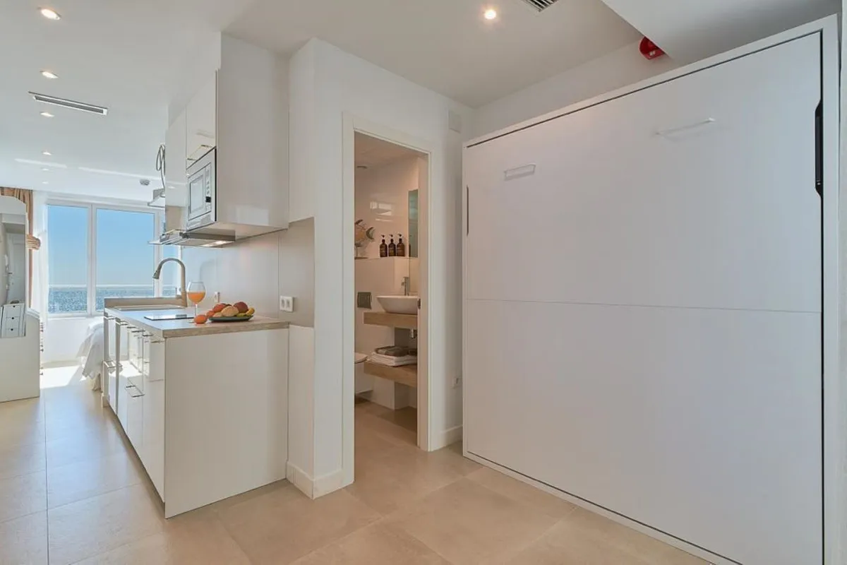 6e149f46-c9e3-4b78-aae6-9e50f3b8f756