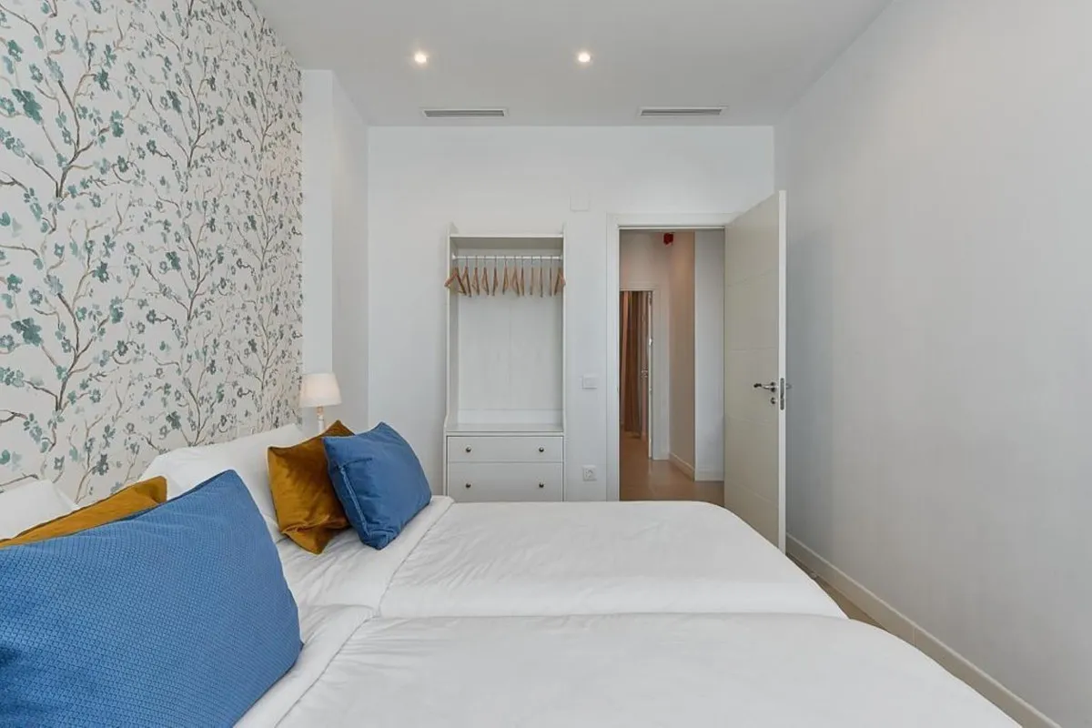 c668ae6b-a53d-4f88-b935-d55a61973217