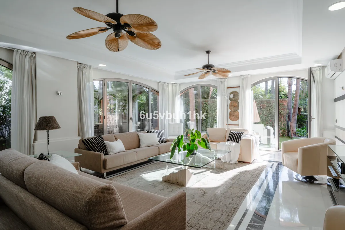 026cb2c8-c38d-4515-af45-b7c395475999