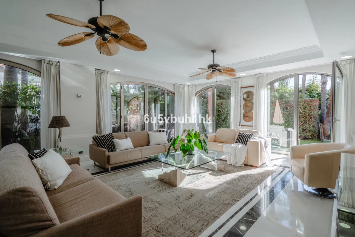 53364e27-11f5-41e4-b2cc-43b9059f571d