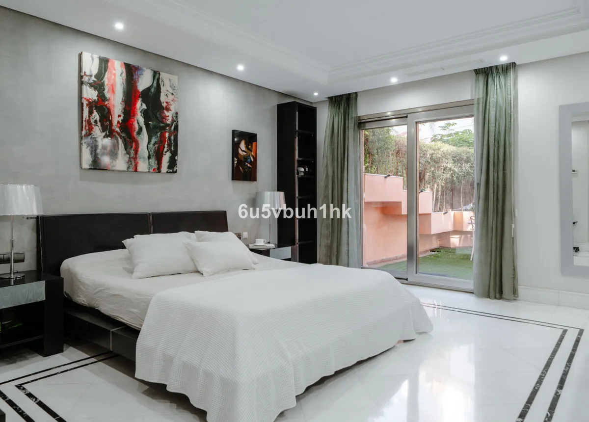 55b7d573-bca5-4abe-8929-d8fa8be286e7