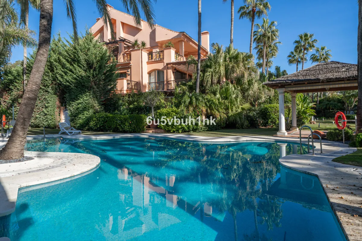 734fb980-6ee4-4afa-846e-8f4c1d5a4b72