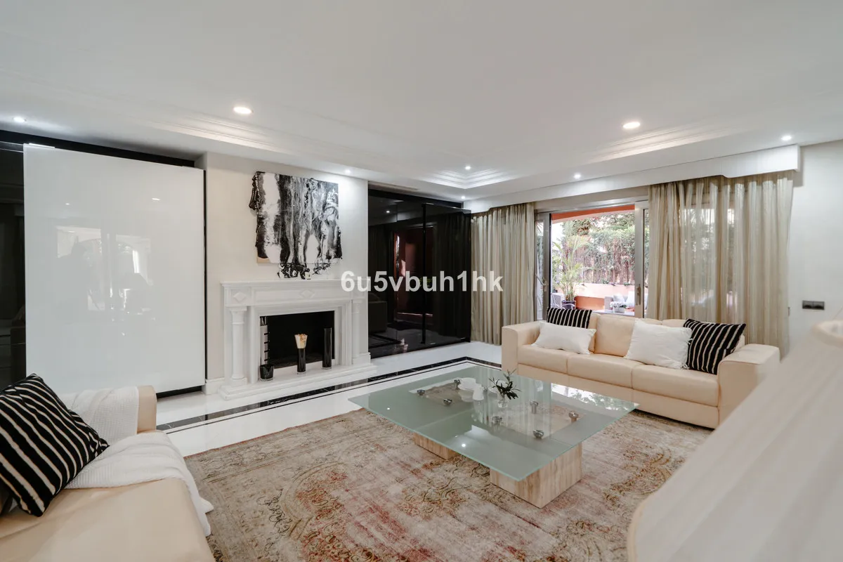 b9e02afa-6fff-4e7f-a153-f294d8e901cb