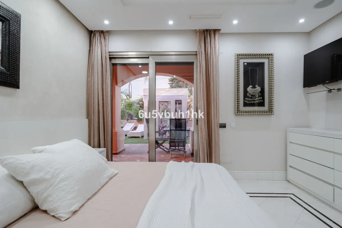 bf54aaab-c839-41e1-85c7-a6daf0cd02bd