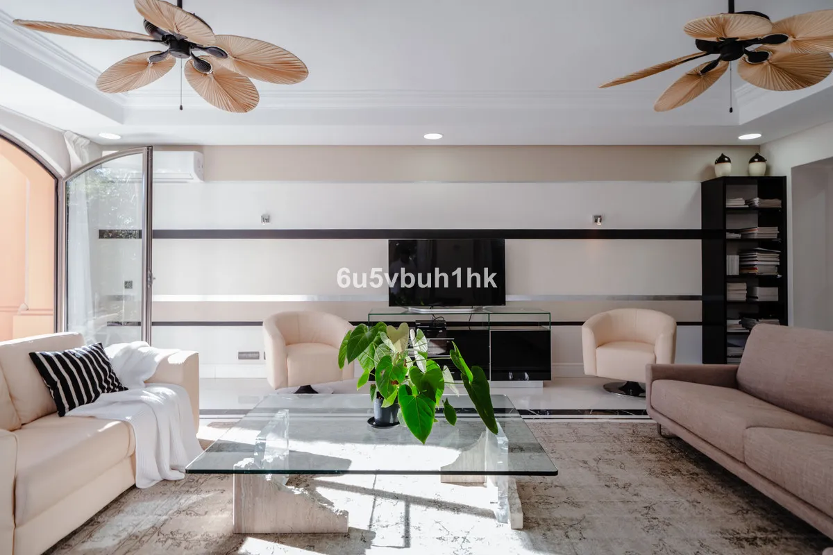 e9117661-dc5f-4e60-97bf-e548e92716e7