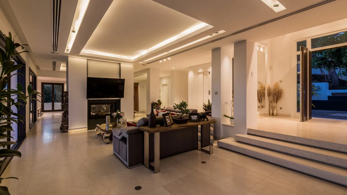 2fe28cac-8d65-473f-921d-7b2c9070cfc0