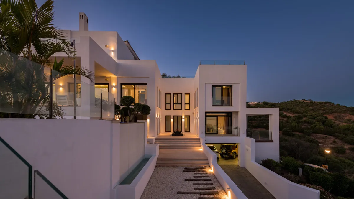 dbb17705-7d8e-4945-bc3f-728544f6f9ec