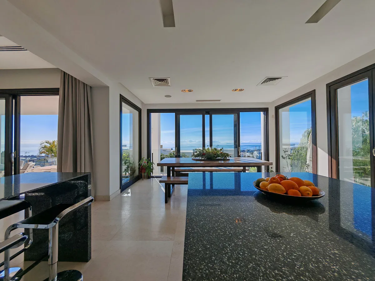 ee1668ee-cd3d-451c-9757-d5341c6decc2