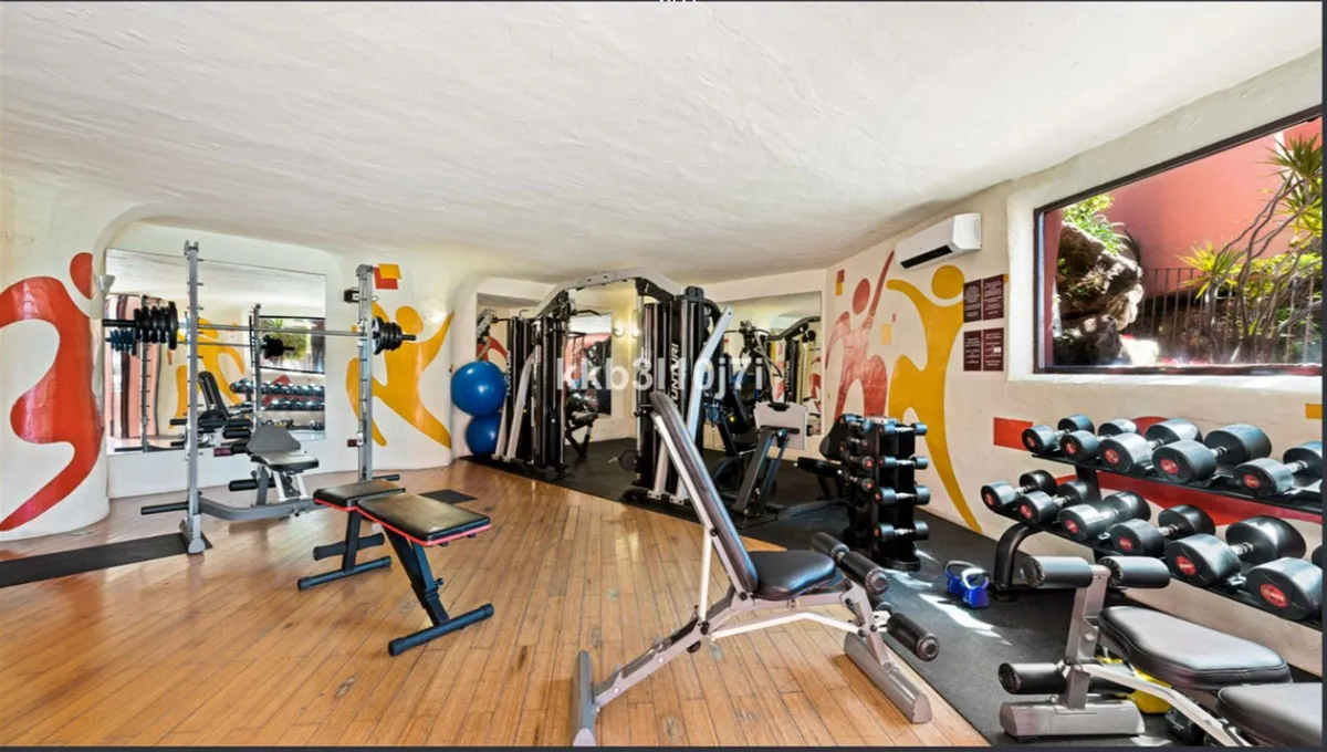 039b0816-c316-4313-92f1-c61127914b50