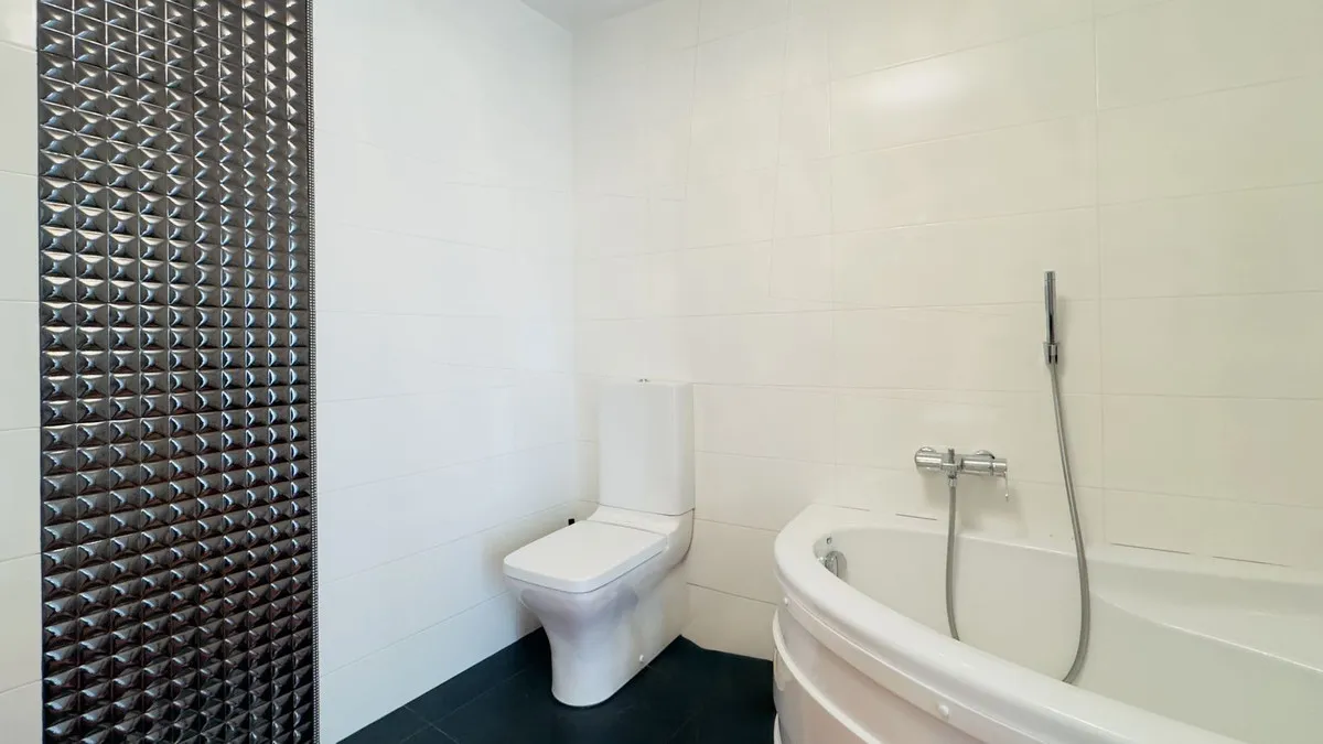 d38cb2f0-ede1-45a0-9168-e5719ae3d1cb