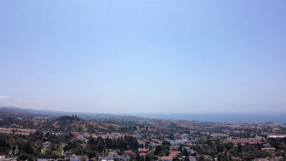 38c72fc3-a5e8-4f59-aae2-36aeab21f9f4