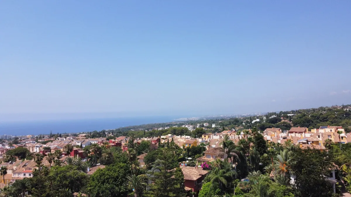 8d401bf8-a676-4ed1-a9f4-dd1ecca65e4c