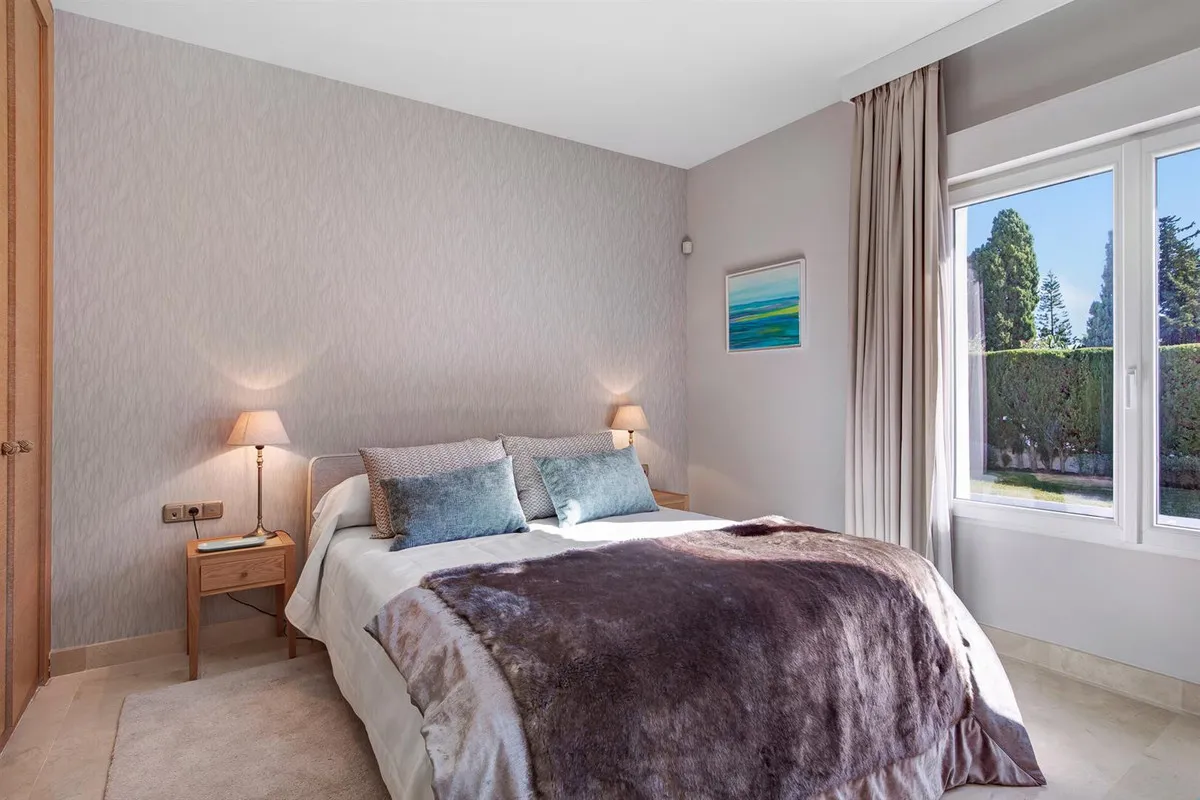 2e6733fe-e98f-47bd-9f2f-a59284491642