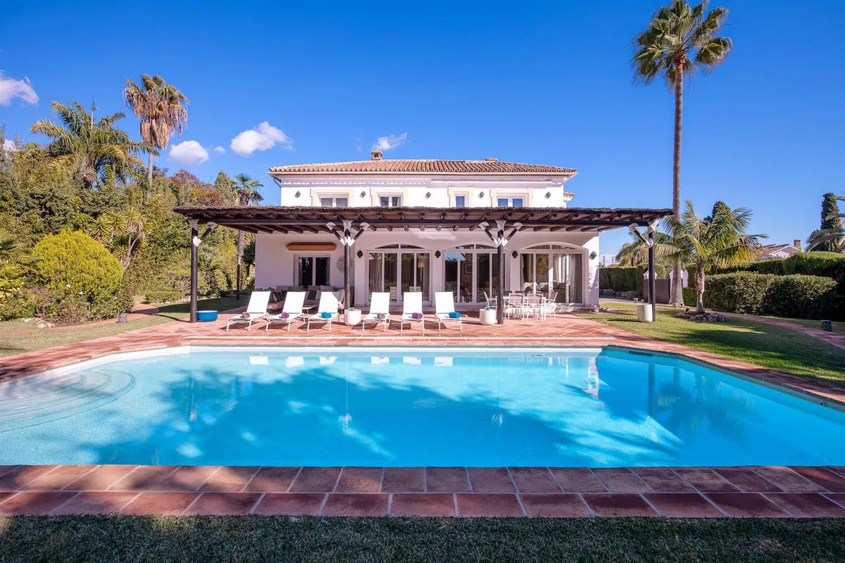 dc2df9d9-e6fd-4bfe-8d3e-5eb758f77860