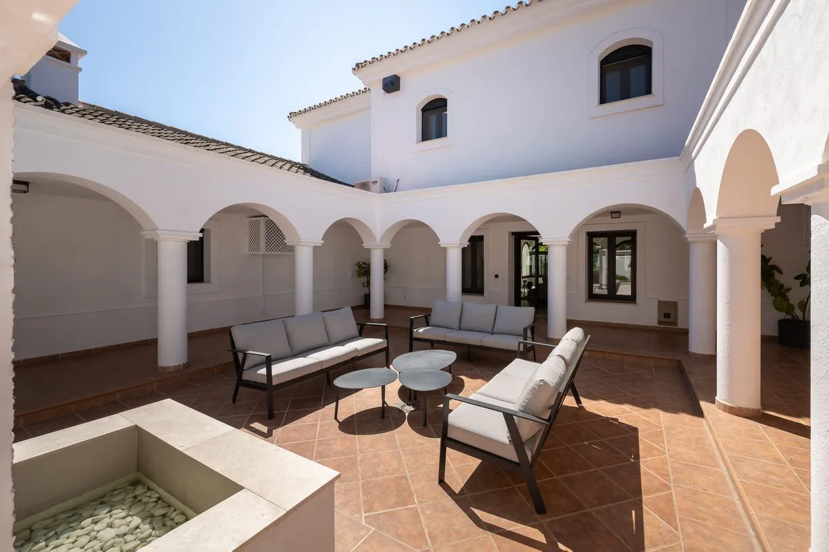 8ee4e697-c26d-4fd6-b9c2-05266efa1077