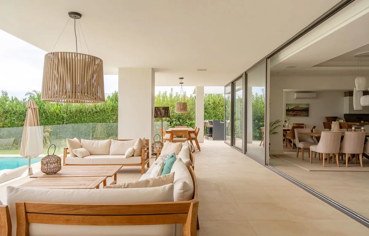 5011dfa8-f0e8-4ab3-90c9-d915774381b7