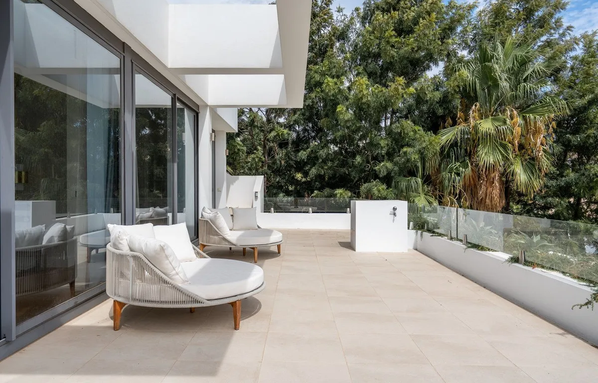 fdae7538-763e-45e9-9026-481183d299ab