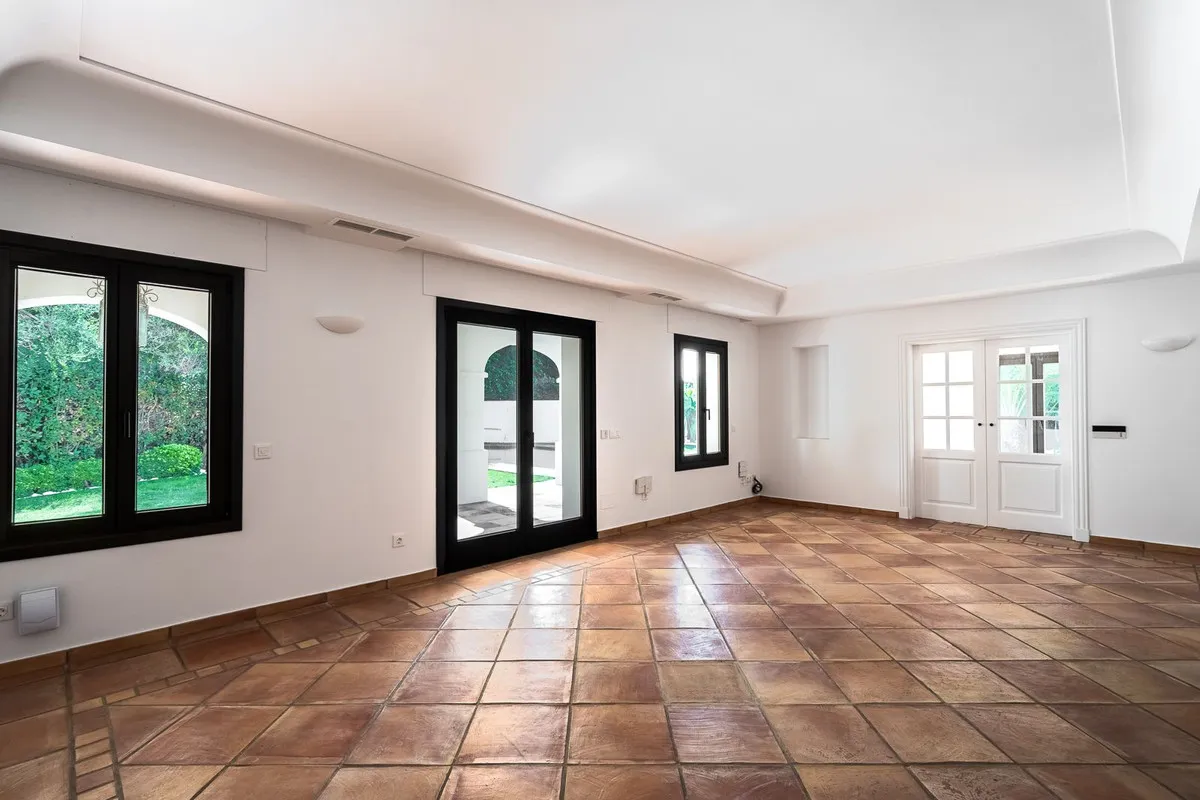 b903e73f-c697-4656-8c31-f2bb35e182ef