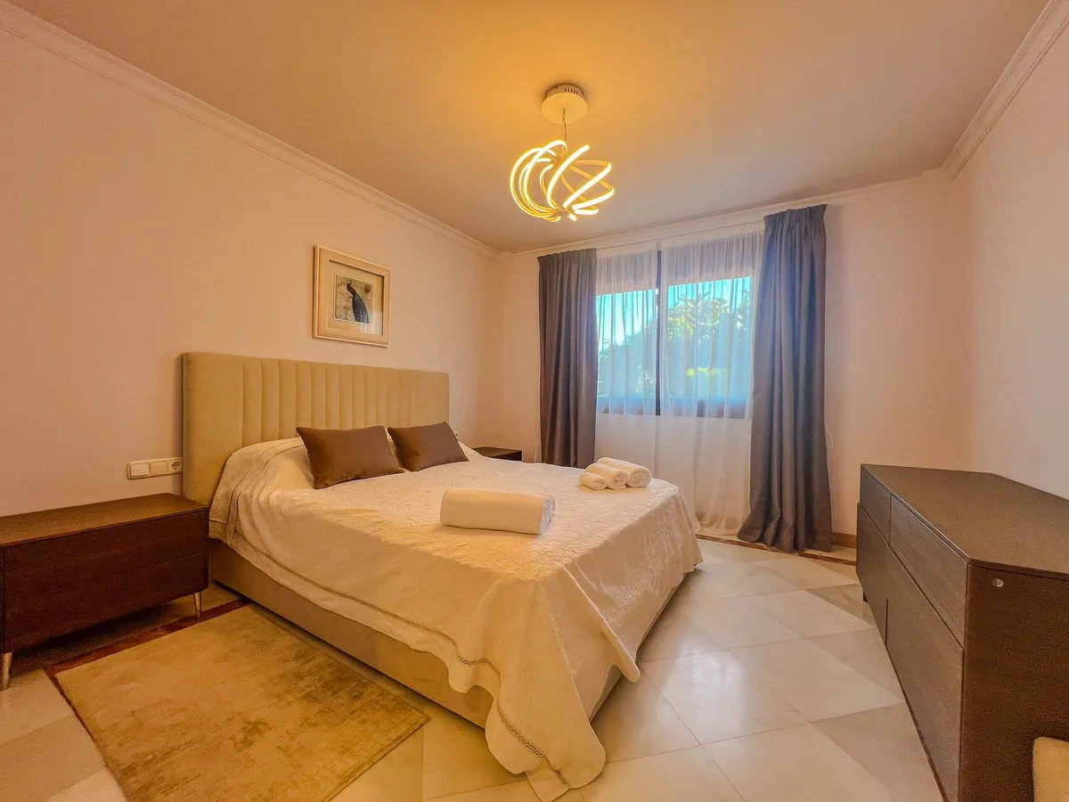 0e23298c-d4a1-4e0b-b2f5-6e2400646eb1