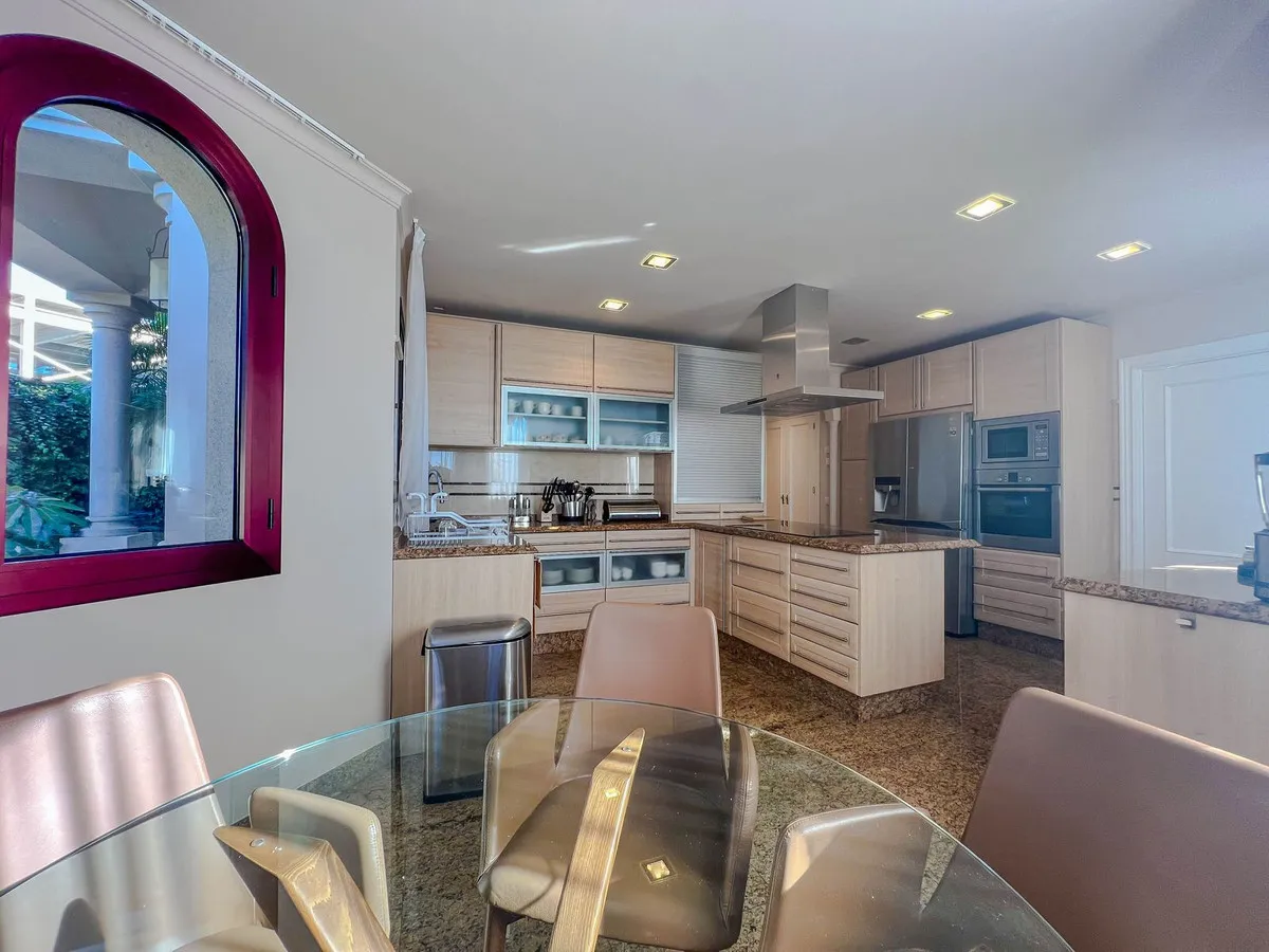 22ed494c-a684-4eaf-8aac-6efa23951396