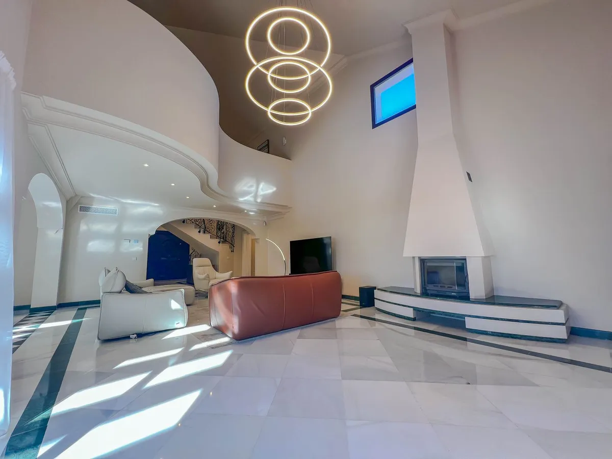 2828b233-d9e1-415b-81ca-d823a44b09b6