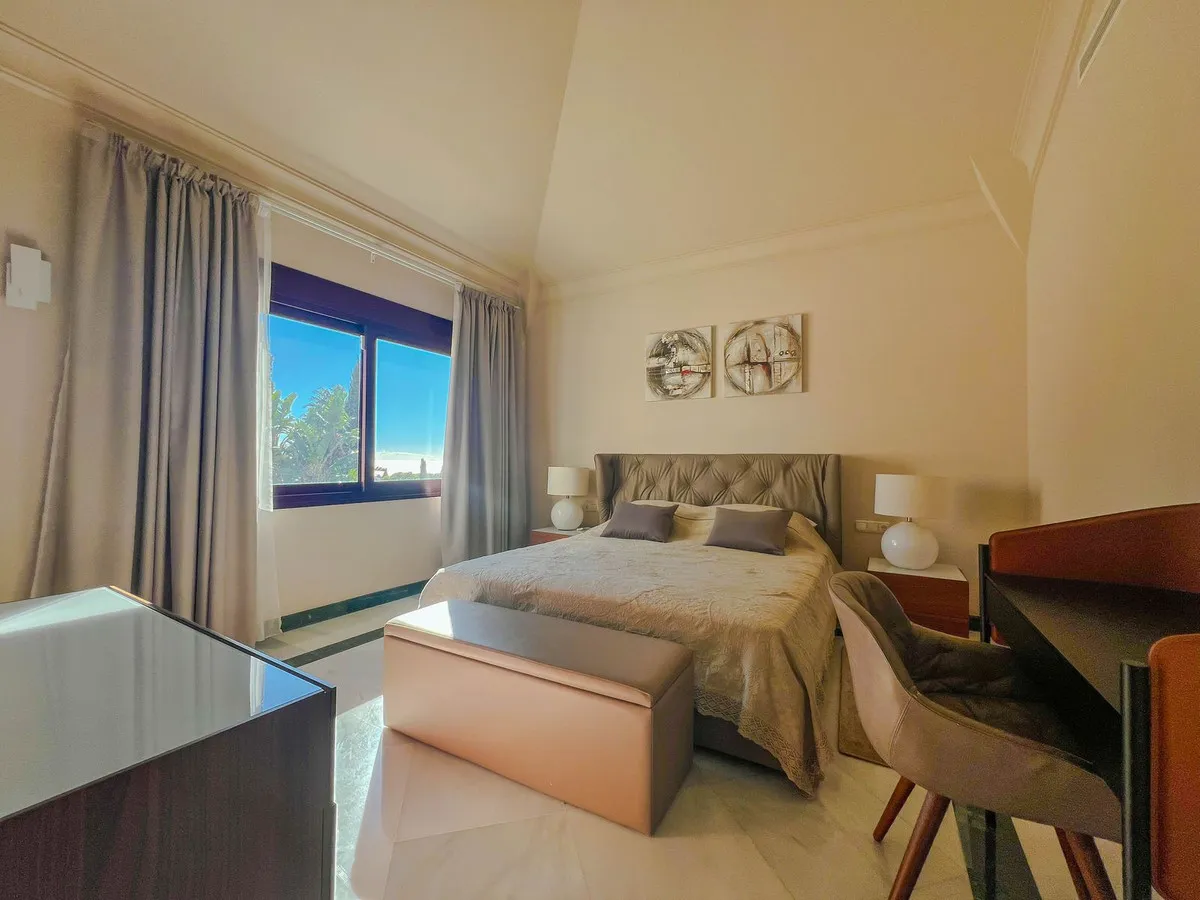 2bb5a6be-321f-4787-a572-d81ce4a345c0