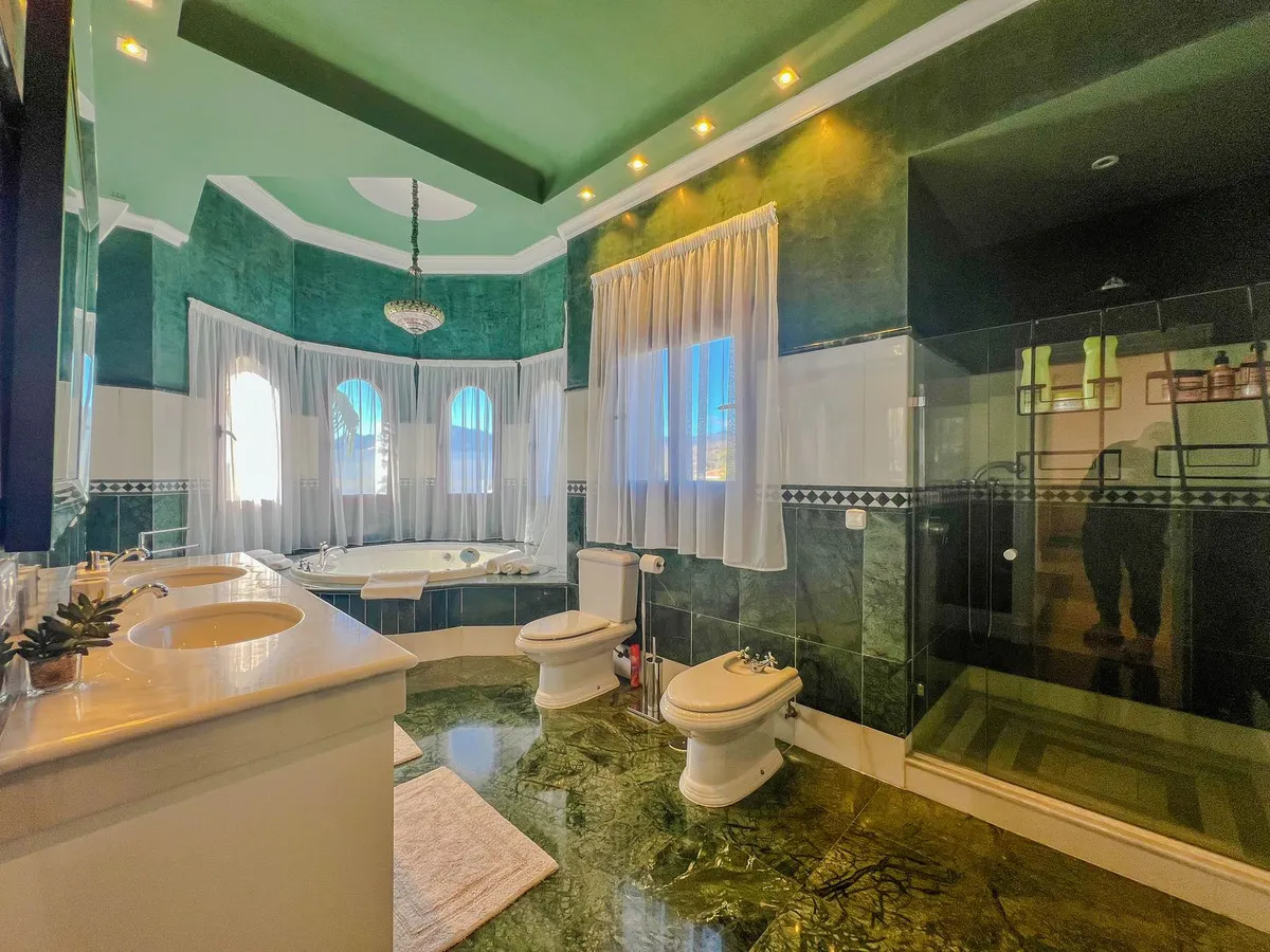 548ab1bf-63bd-4412-b26e-17ab0a35d90f