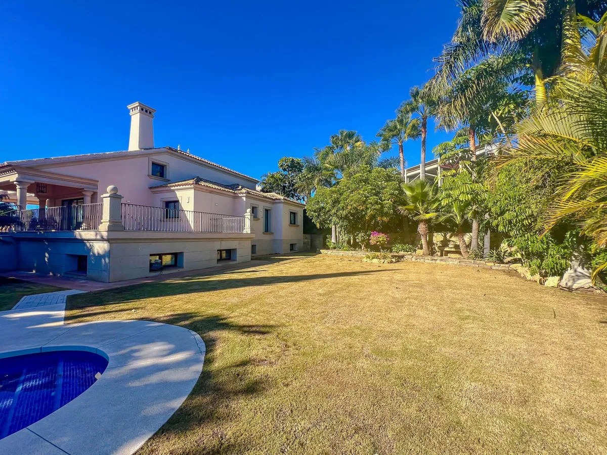 ad270c4f-0173-4a0a-b32c-4123910ff8c4