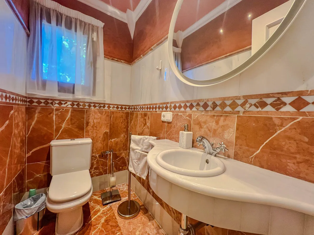 c315d6e3-02ee-48f3-9a84-66298212f679