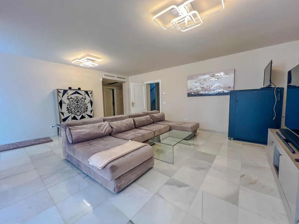 e1d65505-8bf6-491c-8a37-1b79505d8159