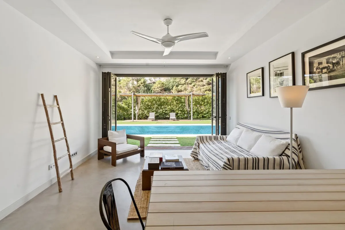 0a30647b-65c7-4011-8c97-8badfa135423