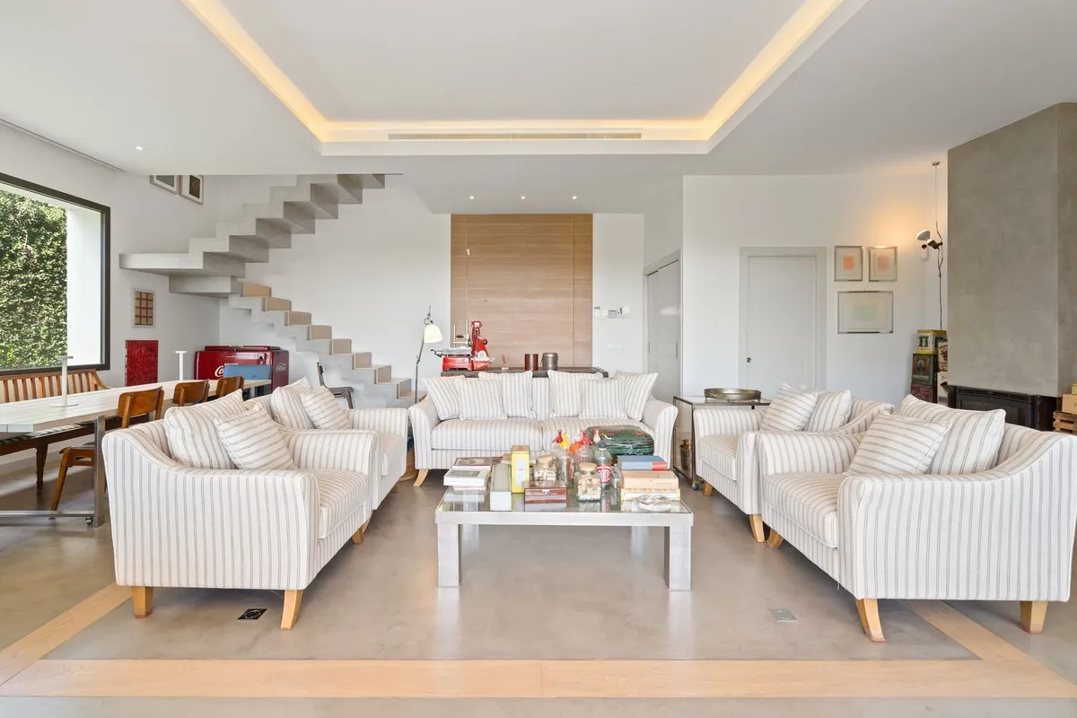 37dc9df0-6f2b-406e-aebc-b317b70c6ecc