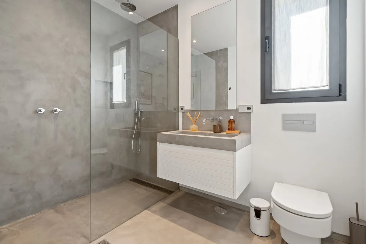 4b8ecee6-7870-42a9-8c2f-5a2ceadd659f