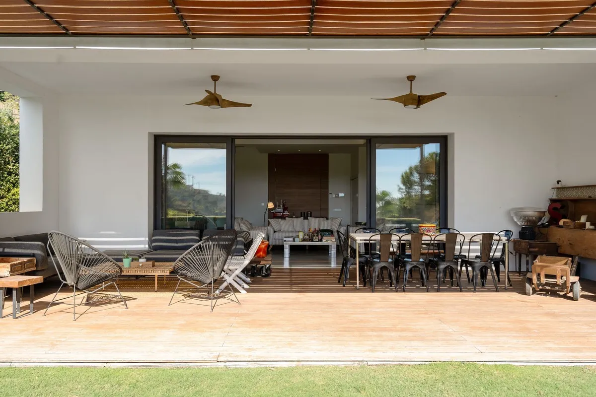 649b55c8-a871-425f-aa76-dcdaf5a70015