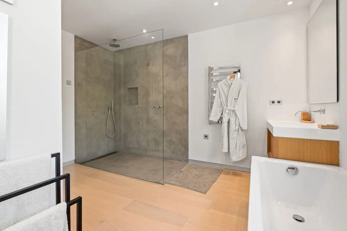 ad68a03f-eeec-4dcd-9da2-236de078333e