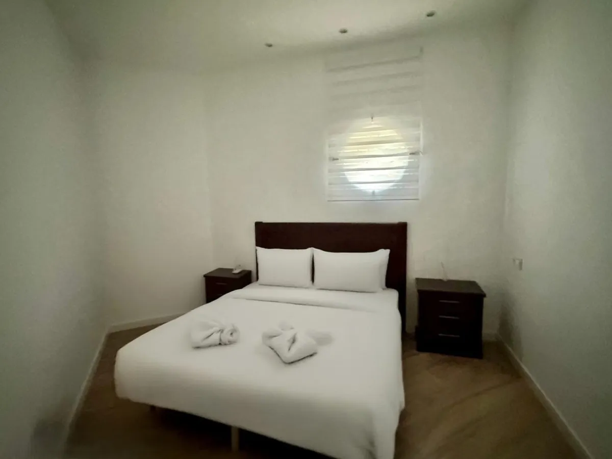 8b00fdfe-eef8-4b71-84b7-492bc83ca04e