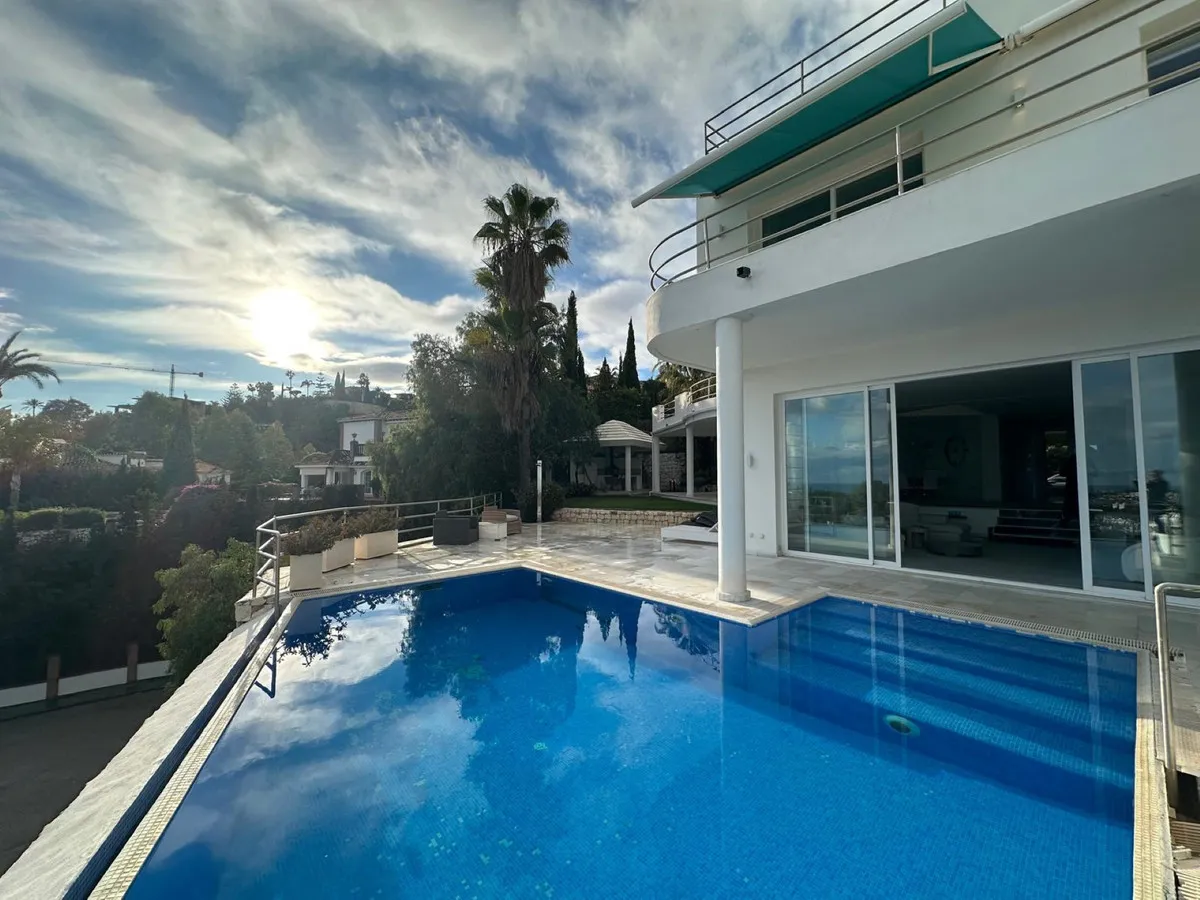 ffd077ba-537c-4926-9df9-5834987763b5